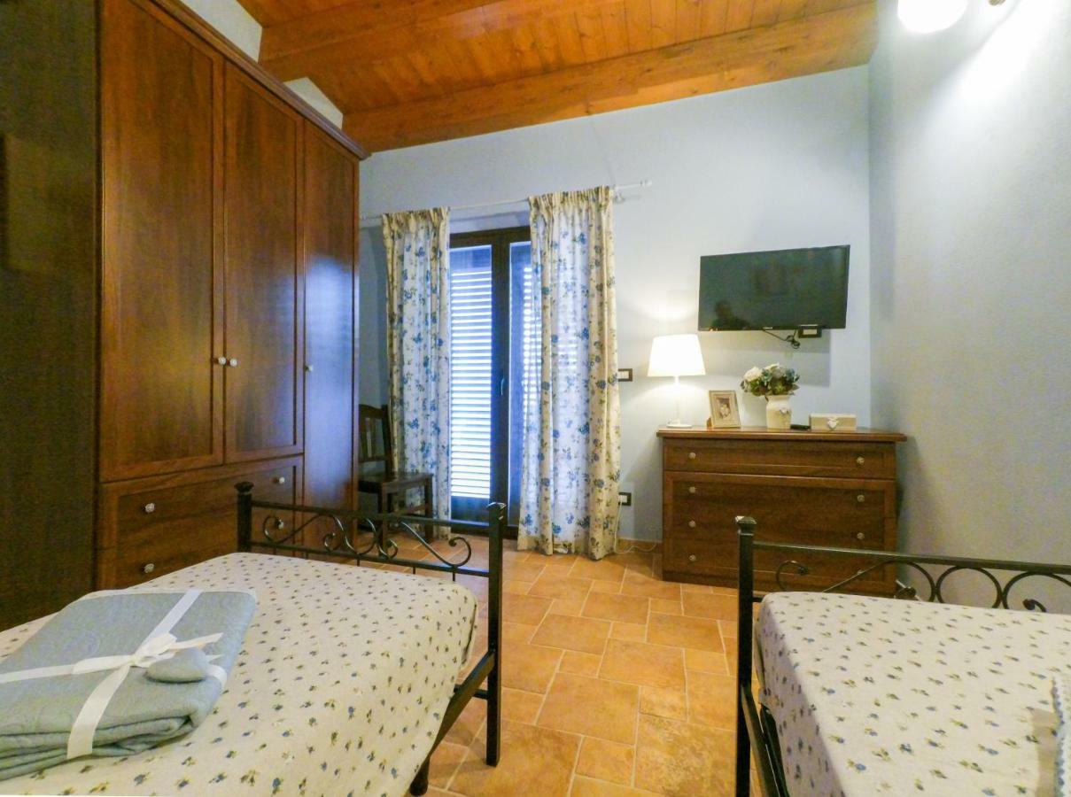 Le Perle Azzurre Villa Fontane Bianche Esterno foto