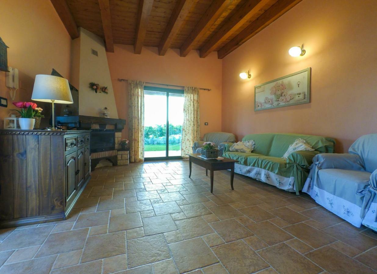 Le Perle Azzurre Villa Fontane Bianche Esterno foto